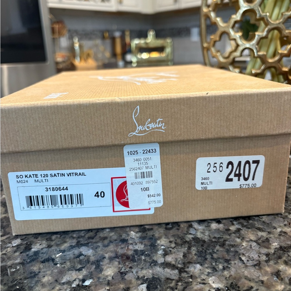 Christian Louboutin So Kate Multicolor Stiletto Satin Heels Like New - Picture 8 of 8
